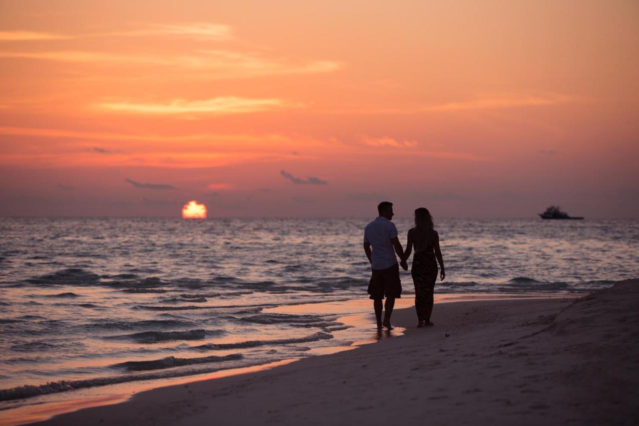 Innahura Maldives Resort Kurendhoo Dış mekan fotoğraf