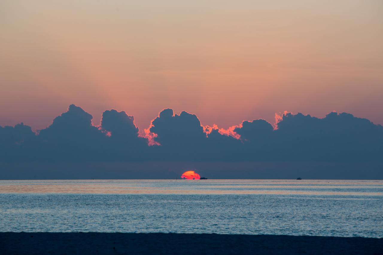 Innahura Maldives Resort Kurendhoo Dış mekan fotoğraf